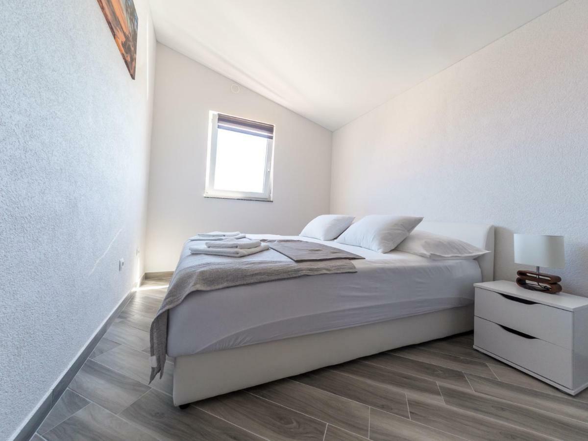 Apartment ˝Soleil˝ Vir Luaran gambar